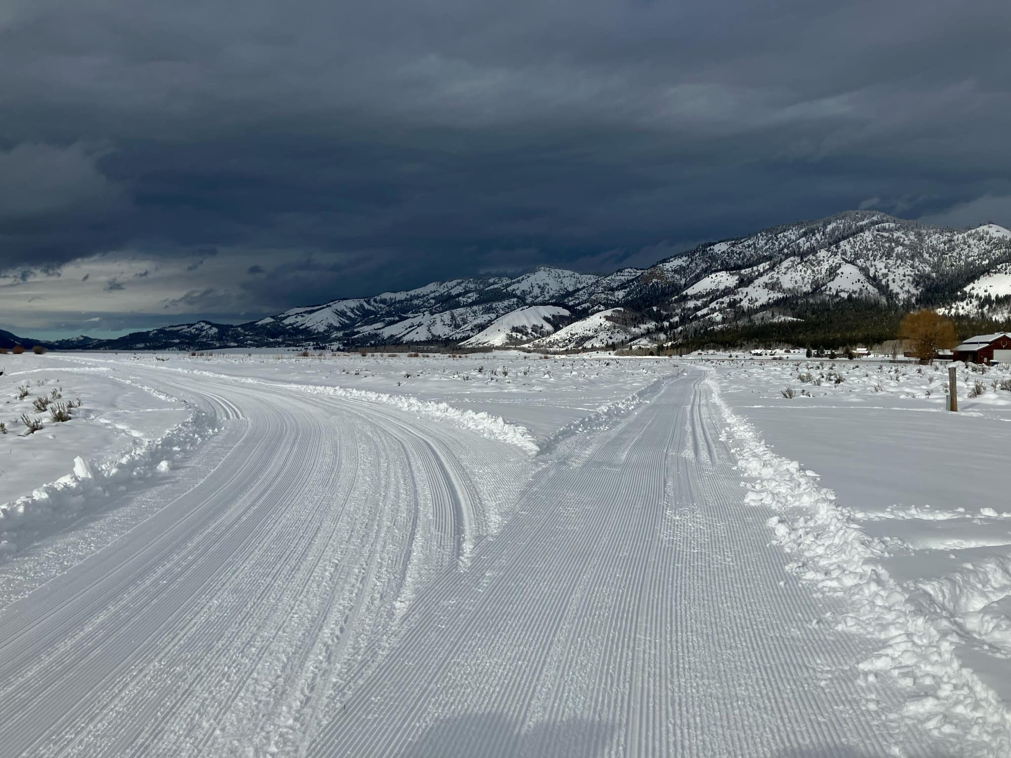 Alpine Trails and Pathways: Cross country ski trails await!