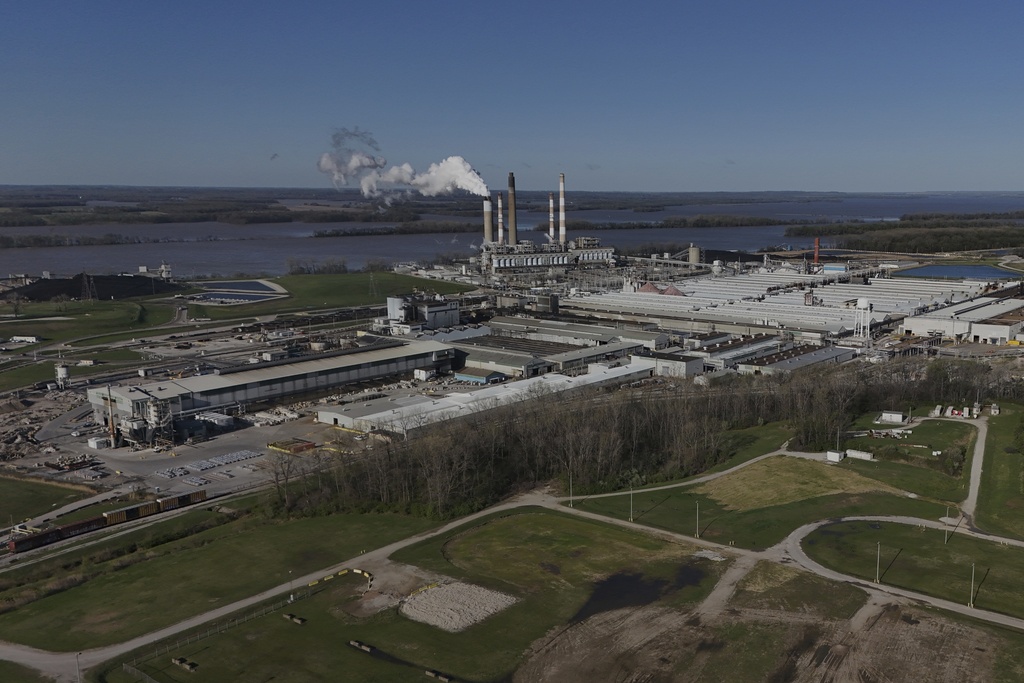 EPA set to roll back rules that limit greenhouse gases and mercury from US power plants