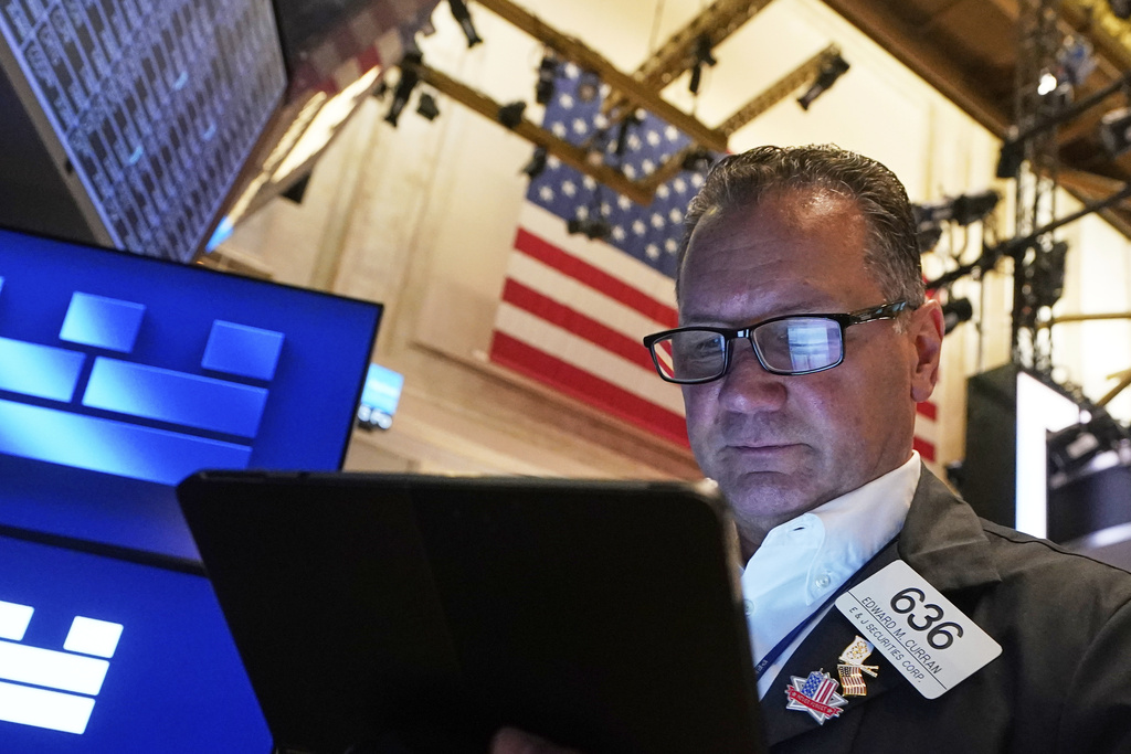 US stocks add more gains to their all-time high