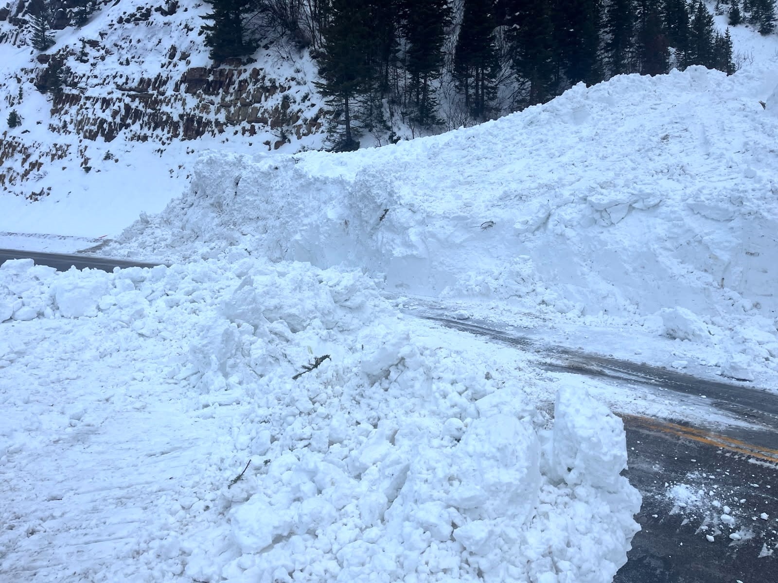 Glory Bowl avalanche largest in recent years