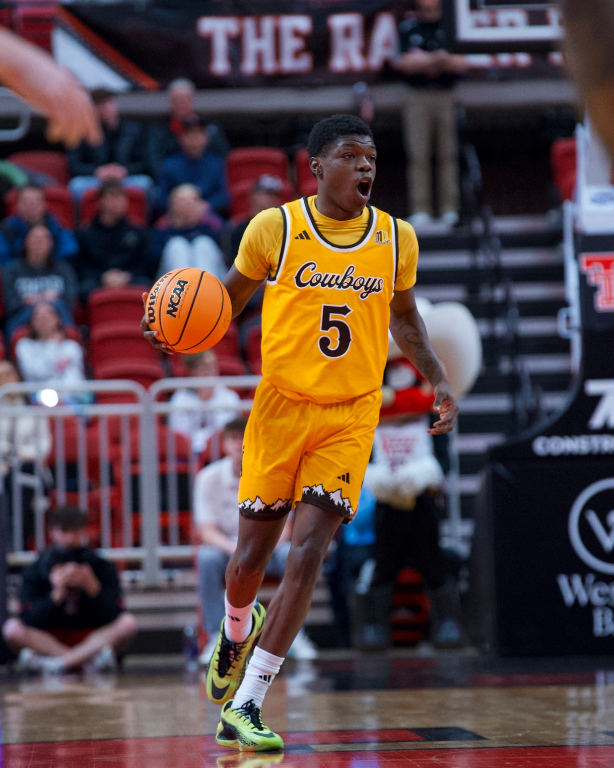 Walker and Meyer Earn Old Trapper Mountain West Weekly Honors