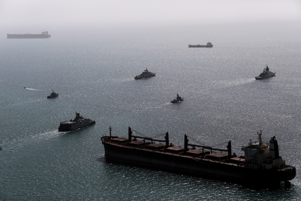 Iran and the US lean into gunboat diplomacy as nuclear talks hang in balance