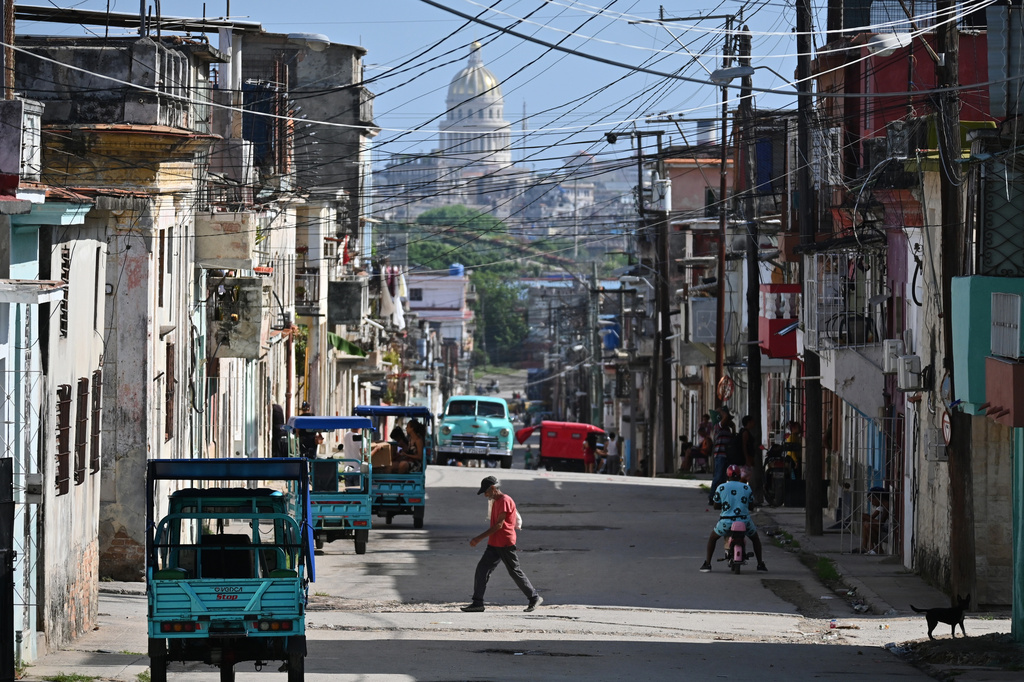 US commander meets with Cuban military officials as Trump pressures island nation
