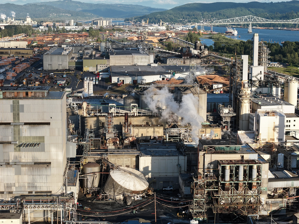9 missing after Washington paper mill tank implosion and officials say there’s no hope of survivors
