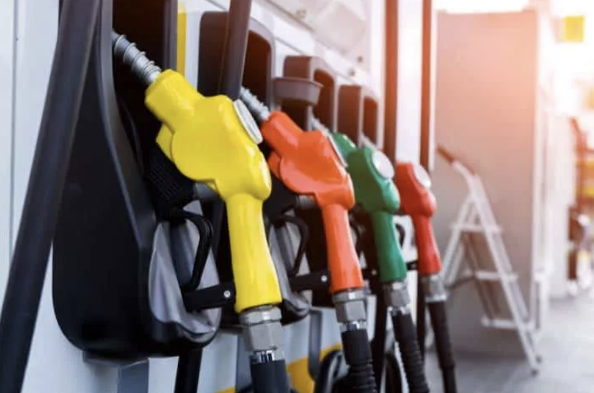 Average gas prices down nearly 7 cents per gallon in Wyoming