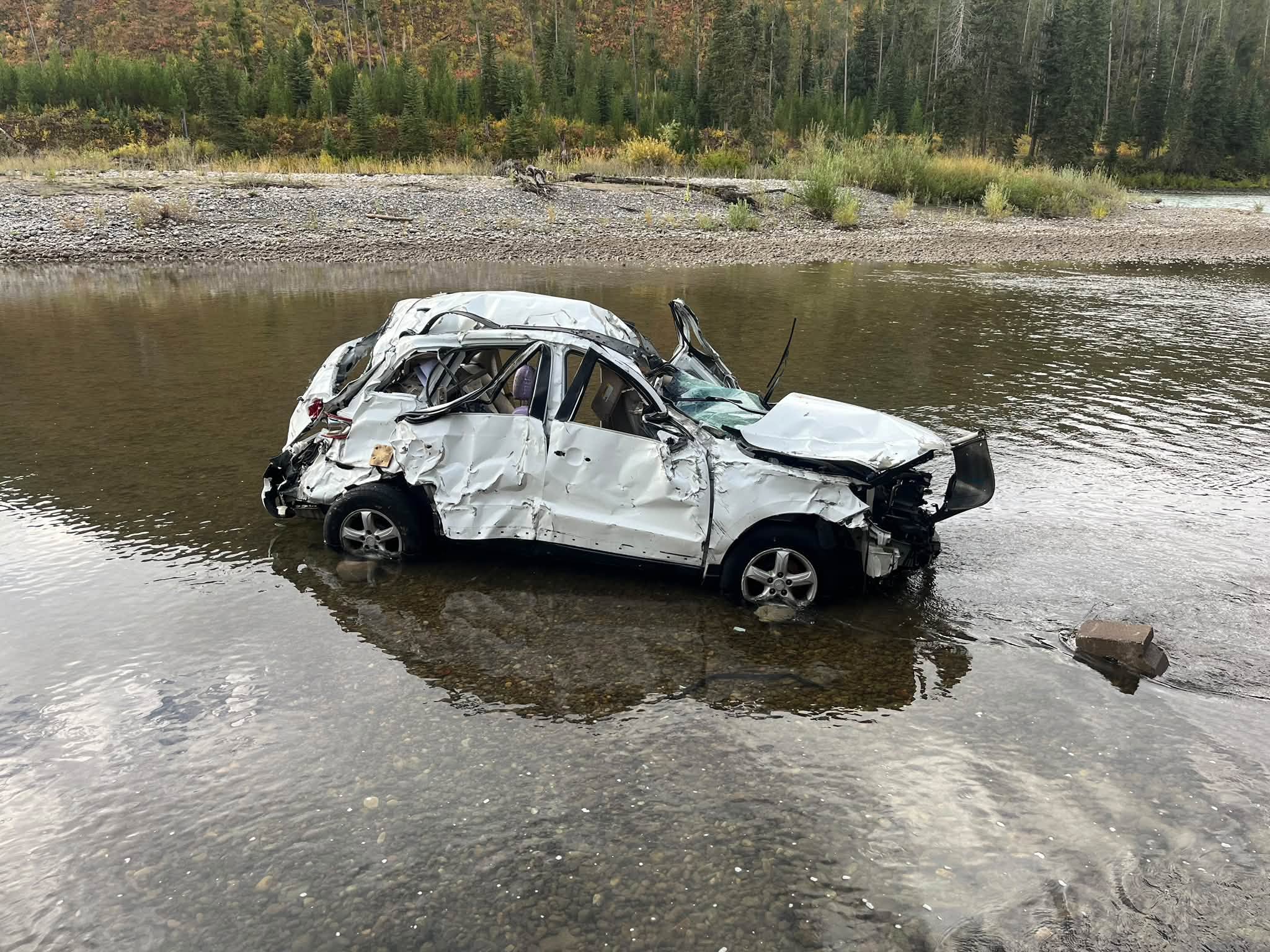 Fatality reported in single-vehicle accident in Snake River Canyon